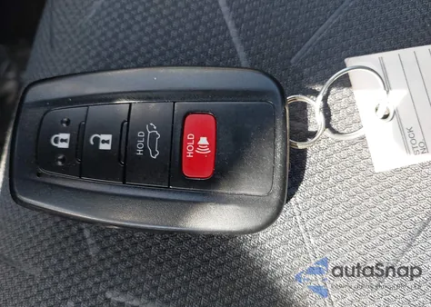 2019 Toyota Rav4 Xle z USA, uszkodzony, nr VIN JTMP1RFV9KD041466